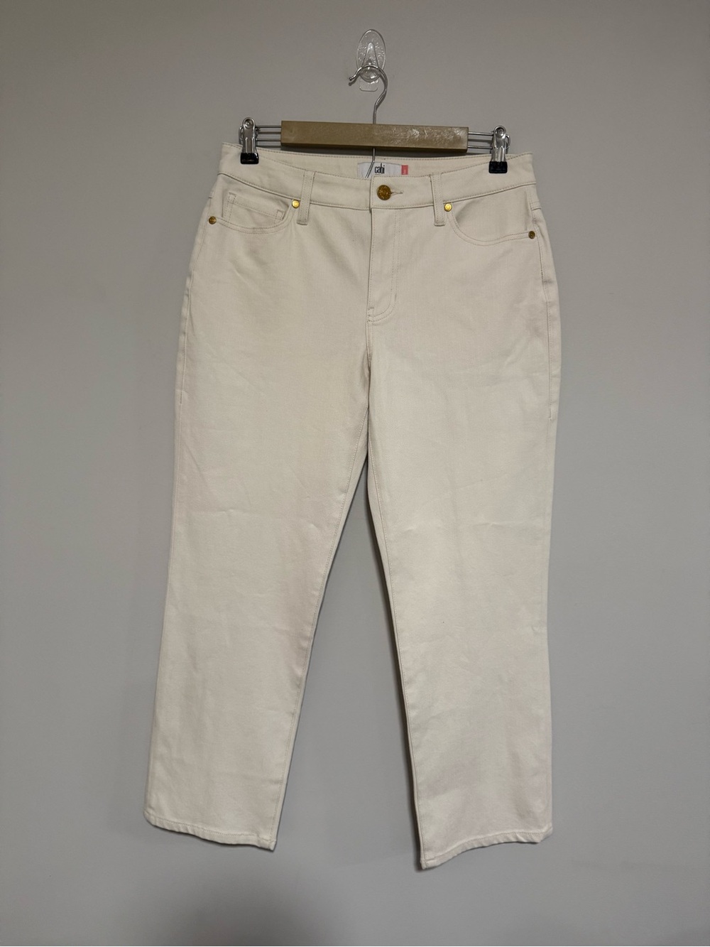 CAbi Ivory Soho Straight Leg Jeans Size 6  #6701 Coastal Classic Neutral